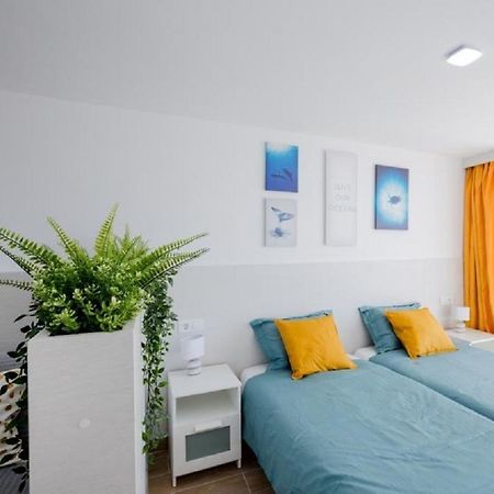 319 Modern Accommodation,Sea View, Wi Fi And Pool Playa de las Américas Eksteriør billede